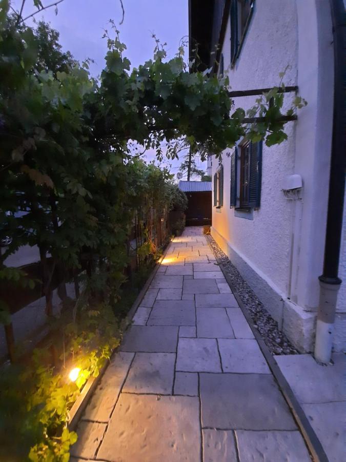 'Sissi' Ein Zaubehaftes Apartement Im Modernen Landhausstil オーバーアマーガウ エクステリア 写真